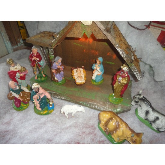 Vintage Wood Creche with Hand Painted Composite Figurines, Creche, Manger, Nativity, Composite Creche, Holiday coration, Christmas cor